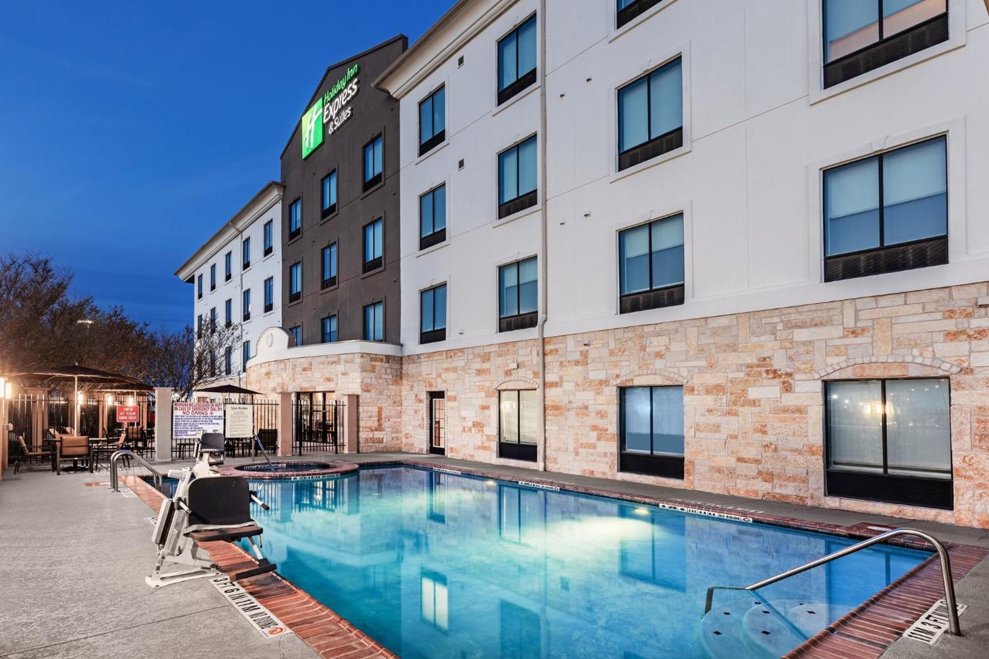 Holiday Inn Express & Suites Del Rio By Ihg Exteriér fotografie