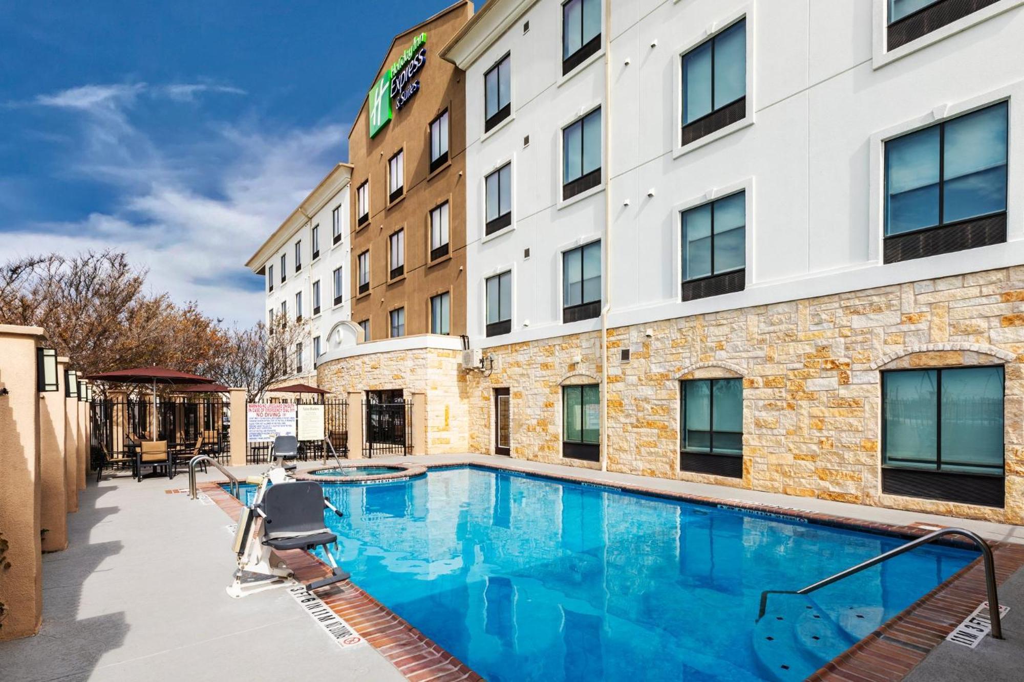 Holiday Inn Express & Suites Del Rio By Ihg Exteriér fotografie