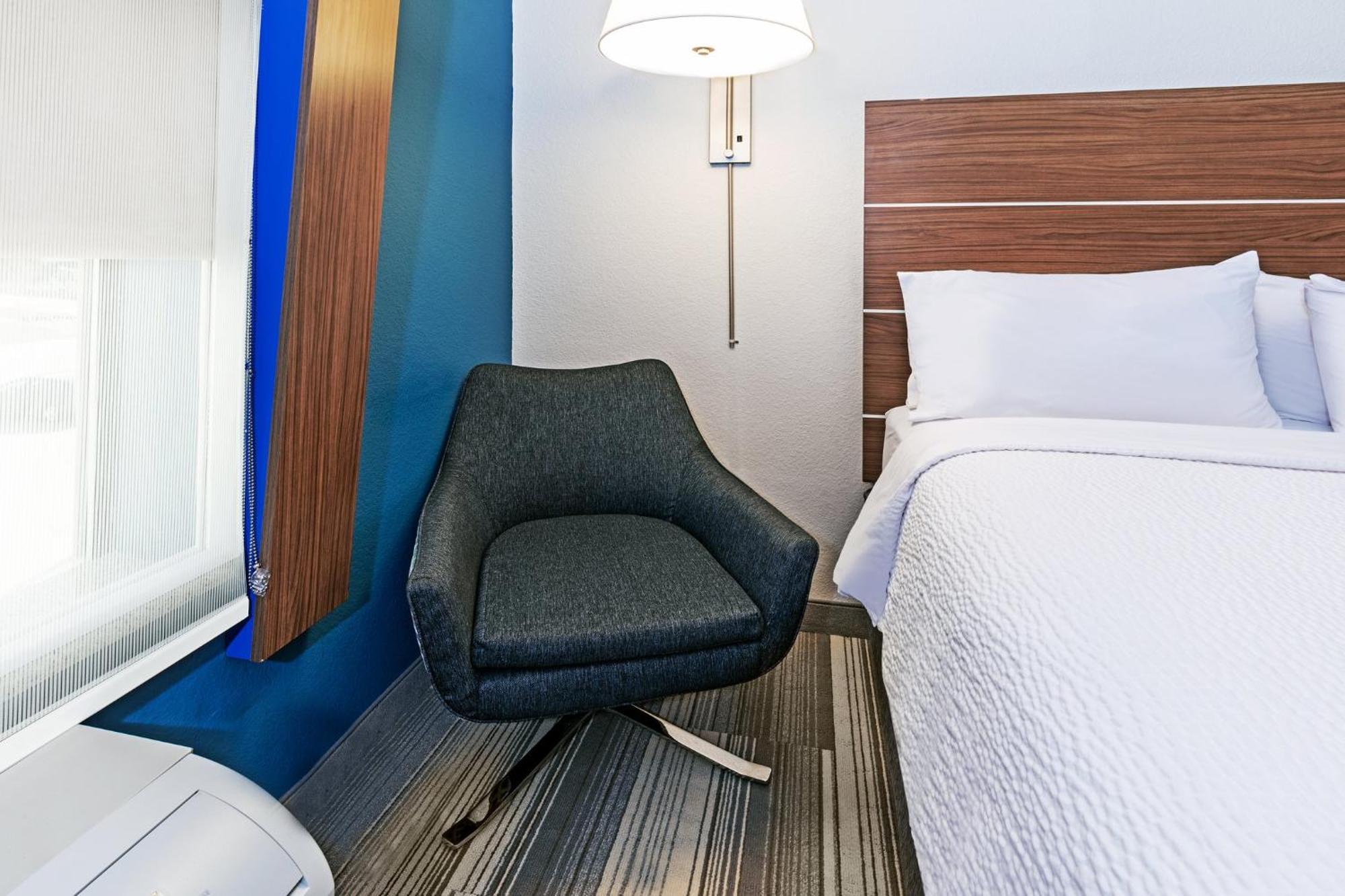 Holiday Inn Express & Suites Del Rio By Ihg Exteriér fotografie