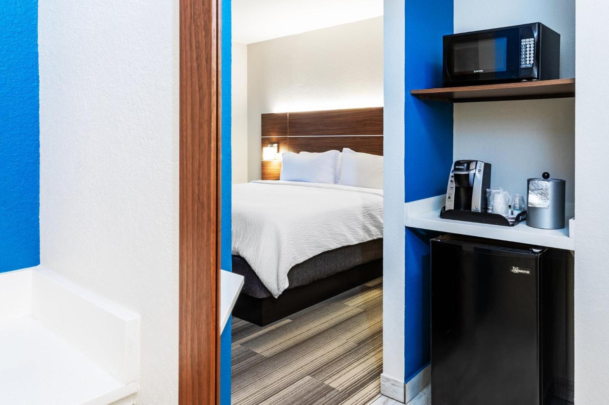 Holiday Inn Express & Suites Del Rio By Ihg Exteriér fotografie